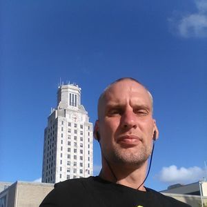 Meet your Posher, Chris